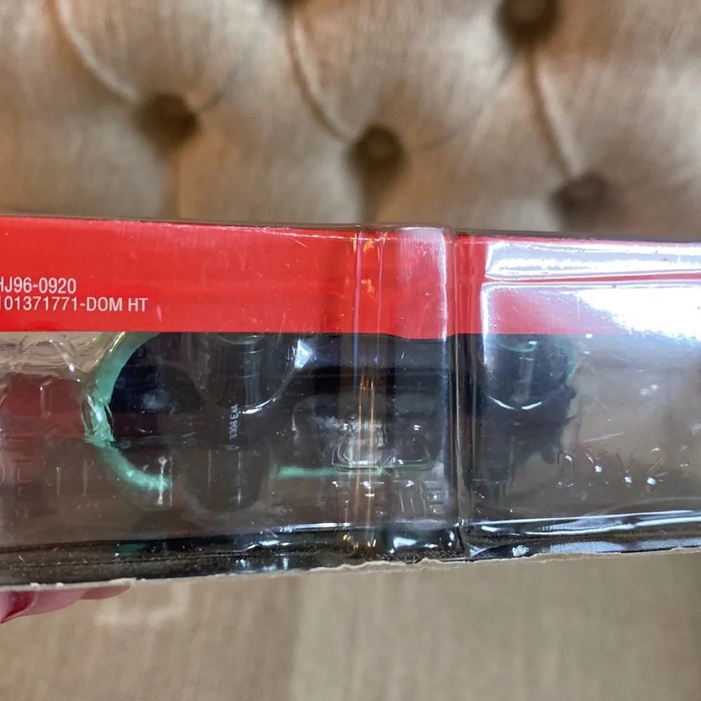 Disney Pixar Cars - Supercharged Fillmore Love Bus Pit Crew Member - Diecast NEW